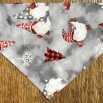 foulard gris et neige